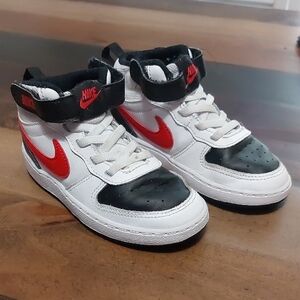 Nike Court Borough Mid2 Sneakers